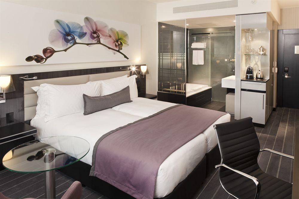 The Maslow Hotel, Сэндтон Экстерьер фото