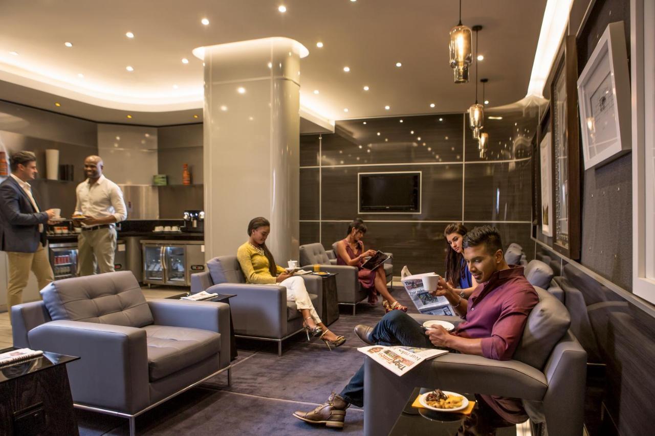 The Maslow Hotel, Сэндтон Экстерьер фото