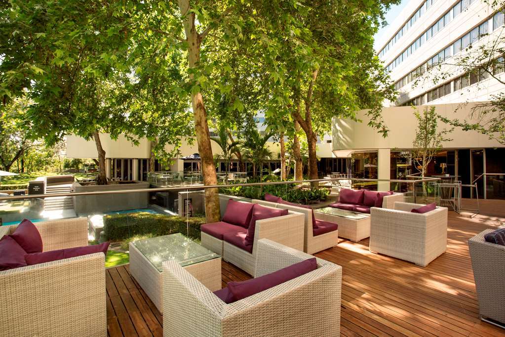 The Maslow Hotel, Сэндтон Экстерьер фото